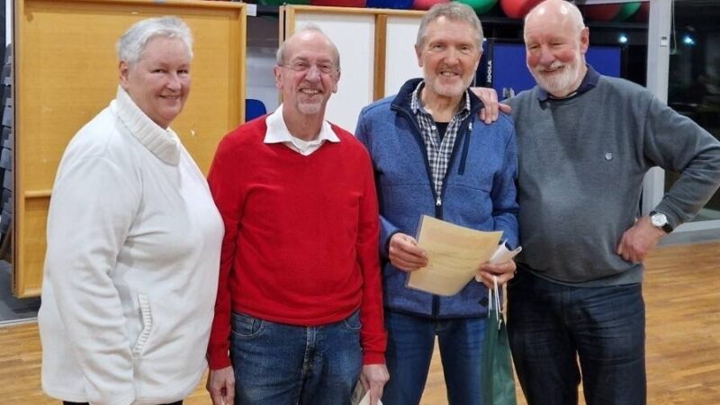 DJK-VfL Willich: Goldene Verdienstnadel für Kern und Backes