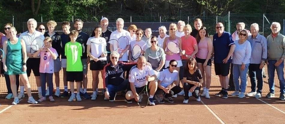 Sport in Hückeswagen: Tennisclub startet in die neue Saison