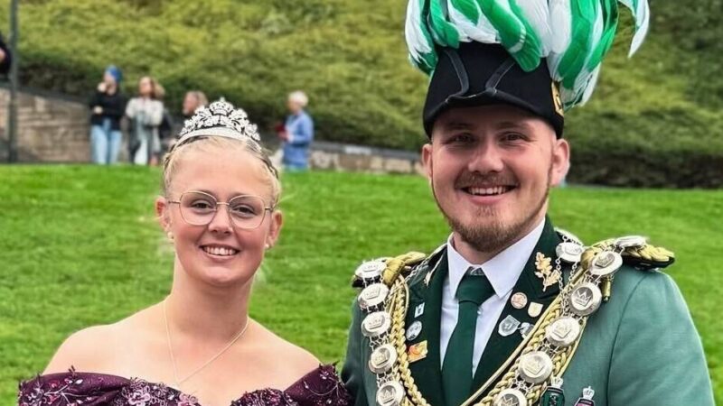 Schützenwesen in Viersen: Junges Königspaar führt 56.000 Schützen an