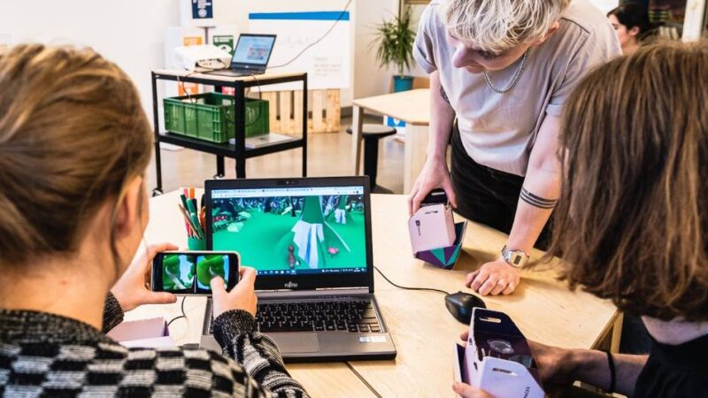 Girls‘ Day im Rhein-Kreis Neuss: Die eigene digitale 3D-Berufswelt gestalten