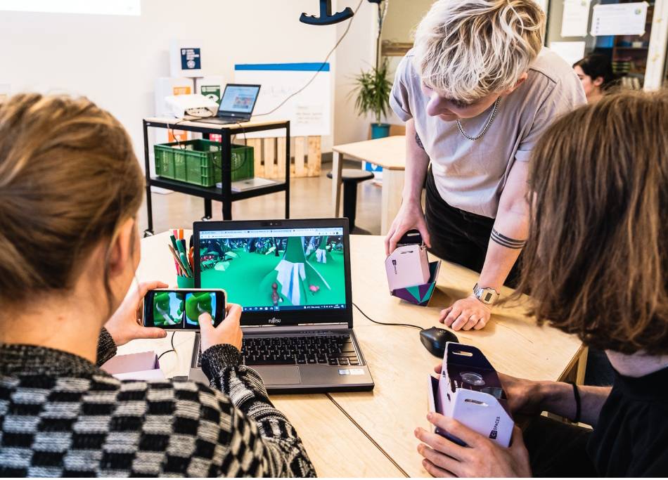 Girls‘ Day im Rhein-Kreis Neuss: Die eigene digitale 3D-Berufswelt gestalten