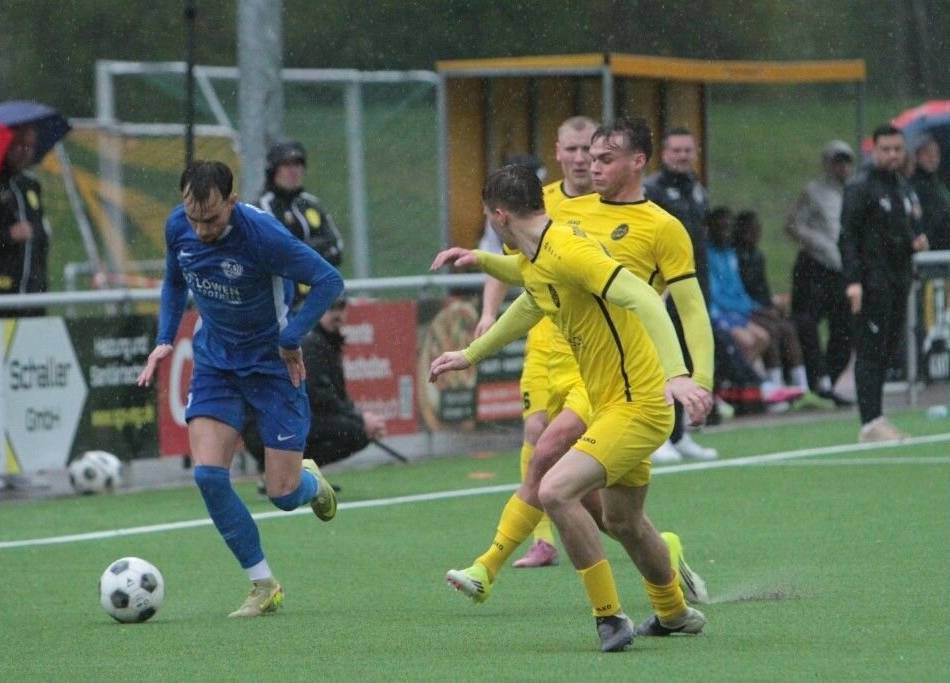 Später 3:2-Sieg: Odenkirchen dreht packendes Derby gegen Wickrath