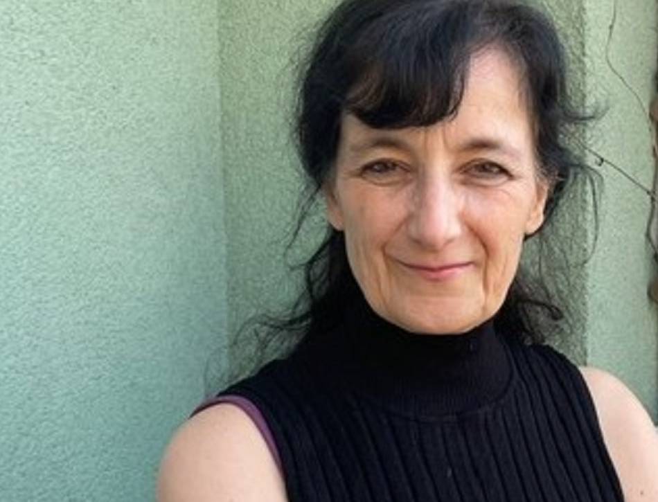 Zu Gast in Weezer Atelier: Lesung mit Minu Ghedina auf Schloss Wissen