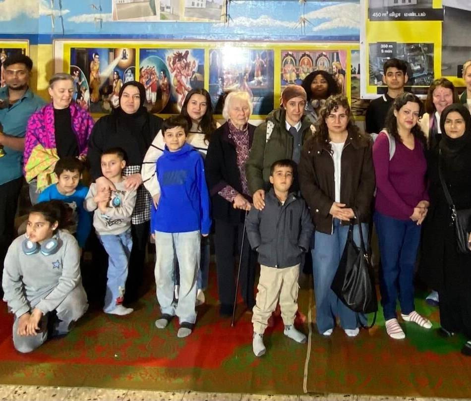 „Radikalisierungsprävention“ in Jüchen: Frauen aus sieben Nationen besuchen Hindutempel in Hochneukirch