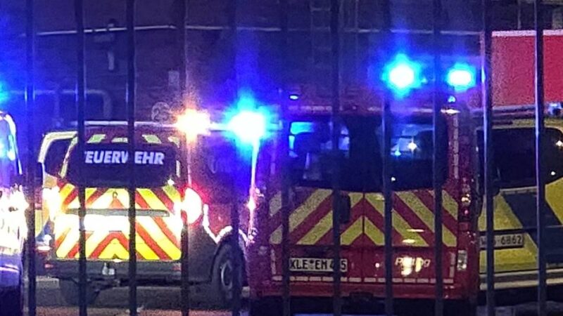 Feuer in Emmerich: Großalarm für die Feuerwehr wegen Brand bei KLK Oleo