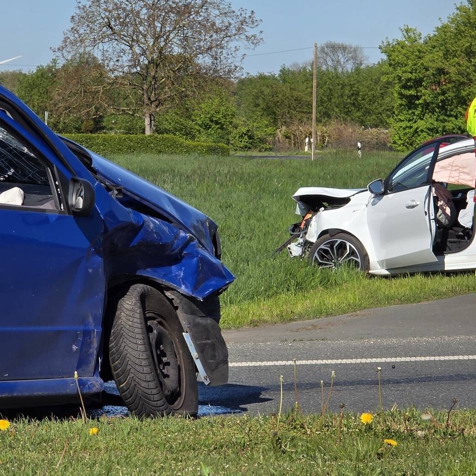 Schwerer Unfall in Wachtendonk: Mann nimmt junger Mutter mit zwei Kleinkindern im Auto die Vorfahrt