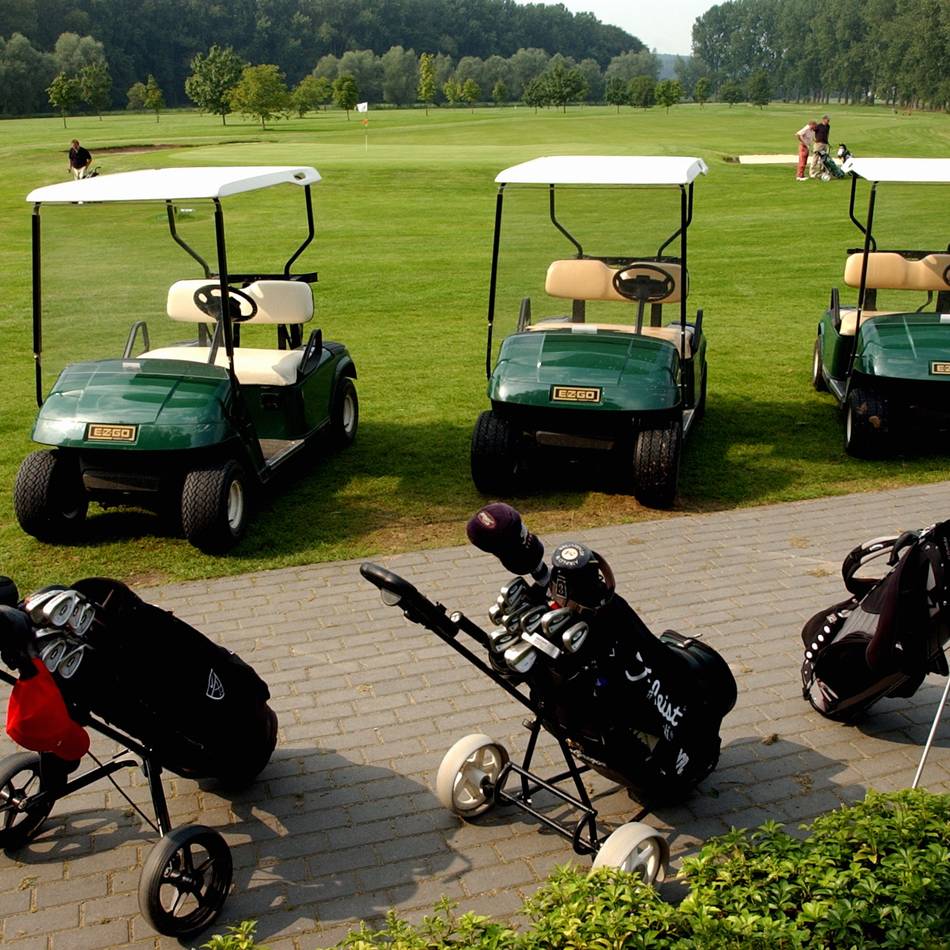 Emmerich: Kurioser Einbruch – Tresor und Golfcarts weg