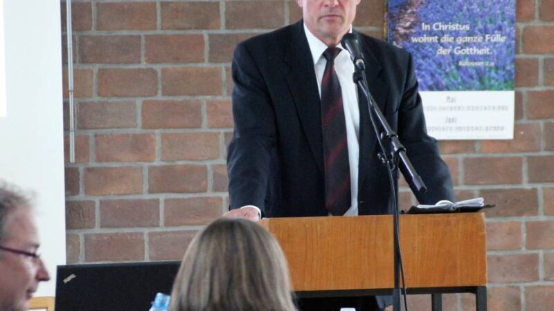 Evangelische Kirchengemeinden Hückeswagen / Bergisch Born: Auf der Suche nach zwei neuen Pfarrern