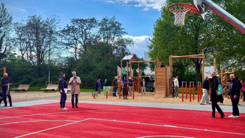 Breitensport in Düsseldorf : Neue multifunktionale Sportanlage setzt Maßstäbe für moderne Freizeitangebote