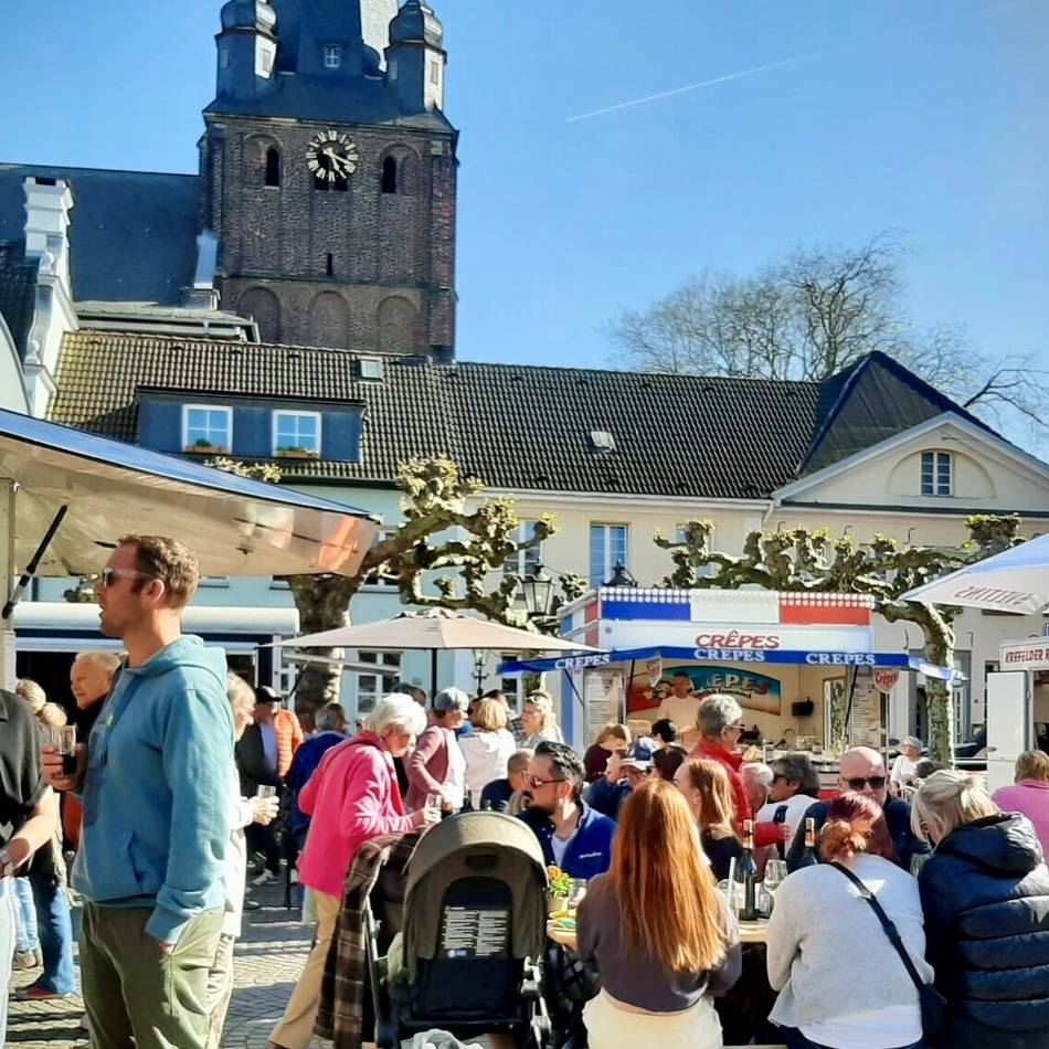 Event in Krefeld: Uerdingen feiert den Frühling