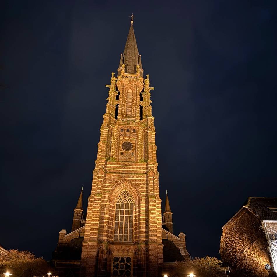 Alle Termine: Das sind die Gottesdienste an den Ostertagen im westlichen Kreis Viersen