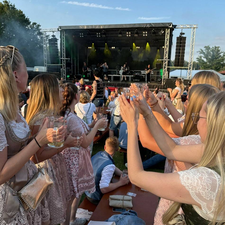 „Fetzentaler“ treten auf: FZX veranstaltet wieder eine Sommer-Wiesn an der Xantener Südsee