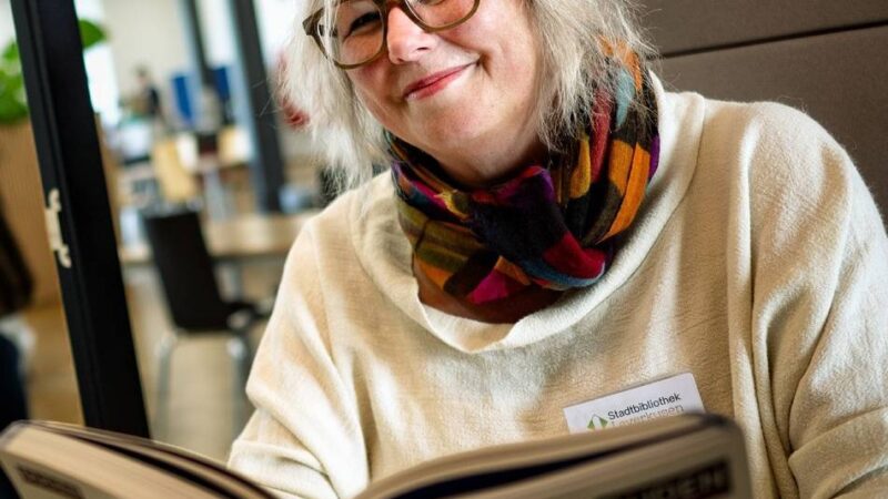 Sparzwang in Leverkusen trifft Zukunftsmodell: Stadtbibliothek setzt auf Selbstbedienung