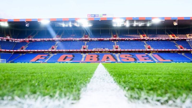 Kriminalpolizei ermittelt: Spielabsage nach Brand beim FC Basel – Fußballschuhe und Trikots vernichtet