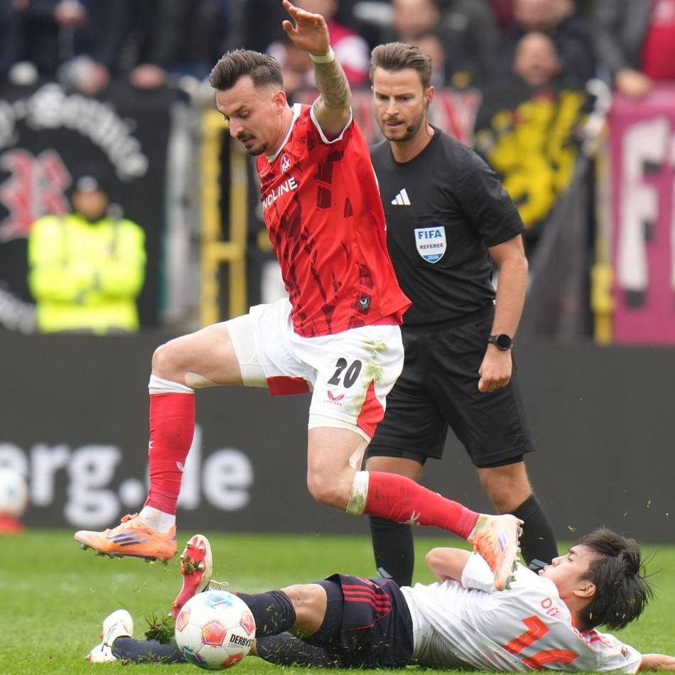 Suso fliegt vom Platz: Fortuna wieder mit Abstiegssorgen – Kaiserslautern siegt in Überzahl