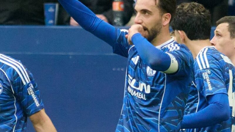 2. Bundesliga kompakt: Schalke bleibt auch ohne Dzeko Spitzenreiter – Paderborn erobert Aufstiegsplatz