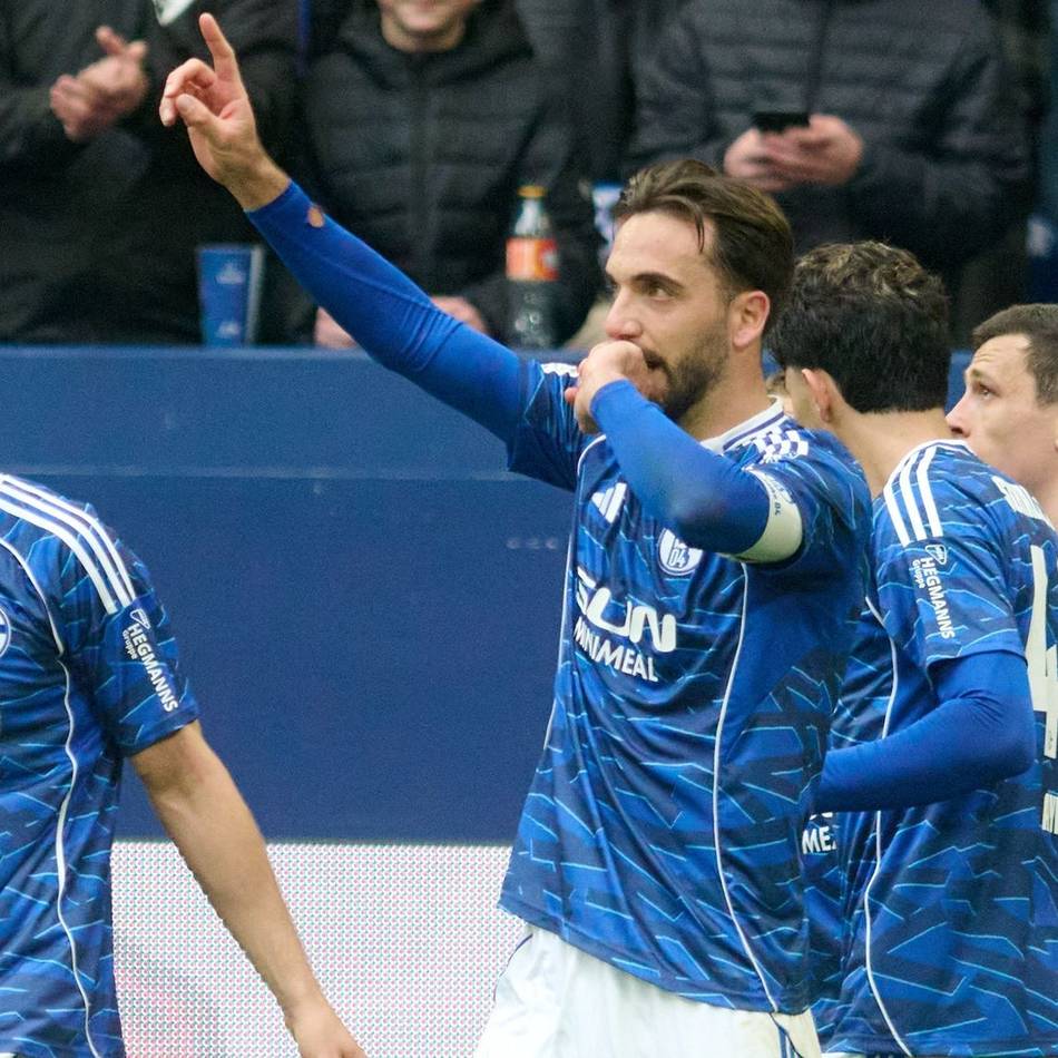 2. Bundesliga kompakt: Schalke bleibt auch ohne Dzeko Spitzenreiter – Paderborn erobert Aufstiegsplatz