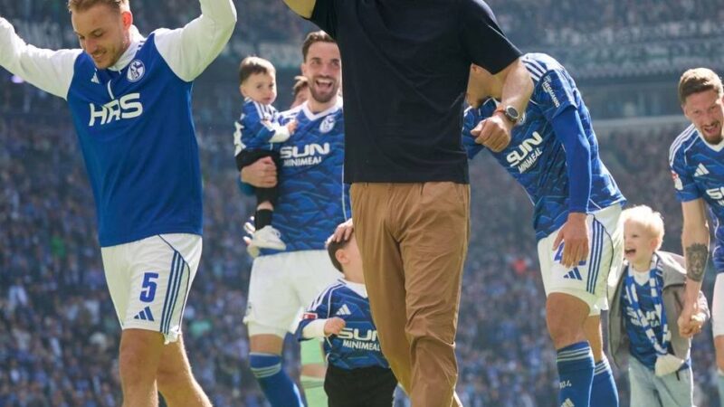 „Bin der glücklichste Trainer in Deutschland“: Schalke-Coach Muslic gibt vor Zweitliga-Kracher in Paderborn Liebeserklärung ab