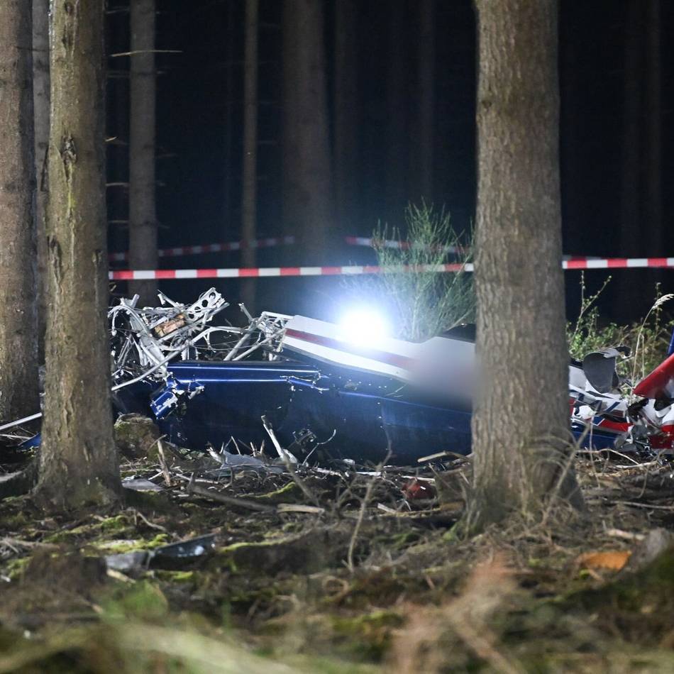 Zwei Tote bei Aachen: Abgestürztes Flugzeug sollte nach Mönchengladbach verkauft werden
