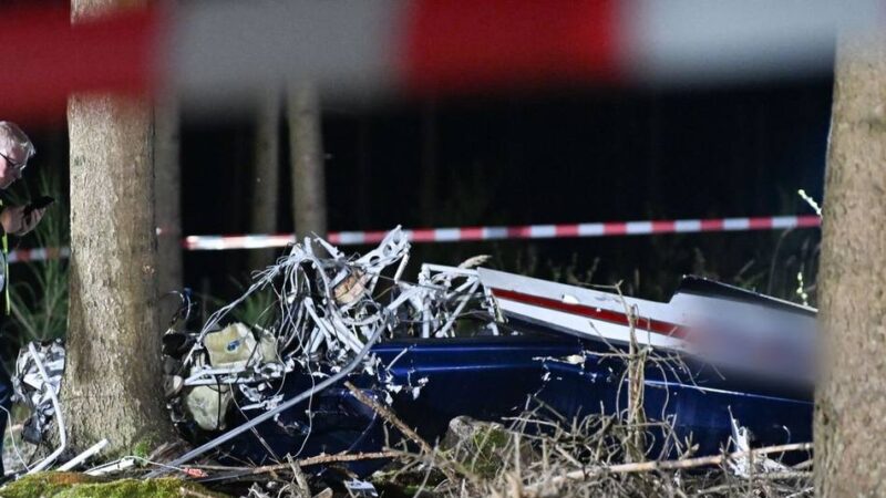 Hürtgenwald im Kreis Düren: Kleinflugzeug in der Eifel abgestürzt – Tote identifiziert