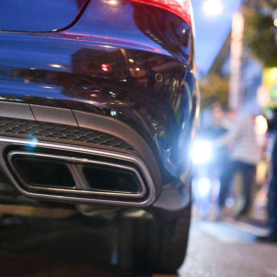 „Season Opening“ in Mönchengladbach: Tuner, Poser, Raser – Polizei führt Kontrolle durch