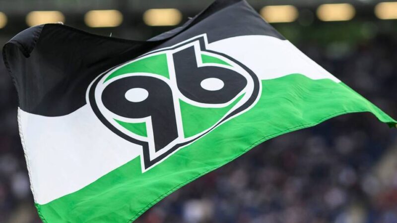 „Wünschen uns konsequente Aufarbeitung“: U23-Spieler von Hannover 96 rassistisch beleidigt