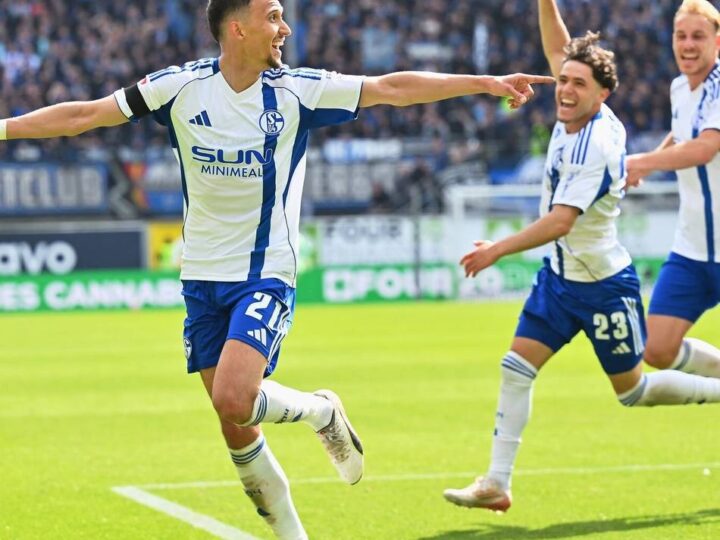 Party am Samstag?: Aufstiegs-Matchball für Schalke – Sieg in Paderborn trotz 0:2-Rückstand