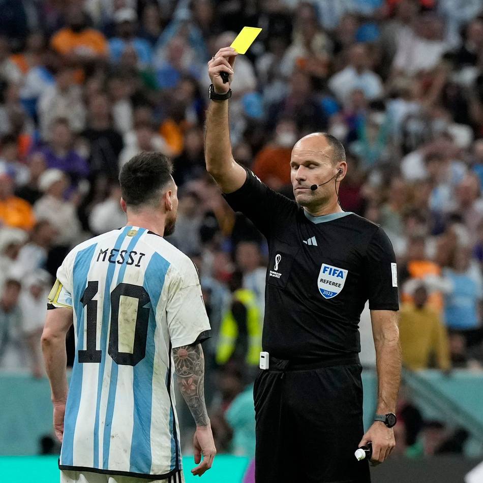 Reaktion auf das XXL-Turnier: Große Änderung geplant – FIFA will Regel für Gelbsperren bei der WM aufweichen