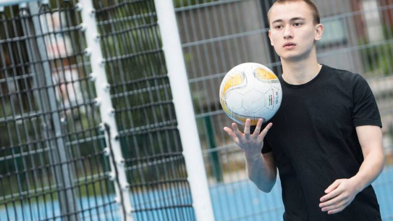 Fit wie ein Profi: Fußball-Training: Wie Du auf dem Feld die Leistung steigerst