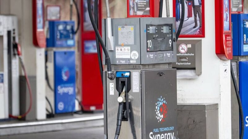 Debatte um Tankprämie in Krefeld: FDP-Ratsherr mahnt zu „Versachlichung“