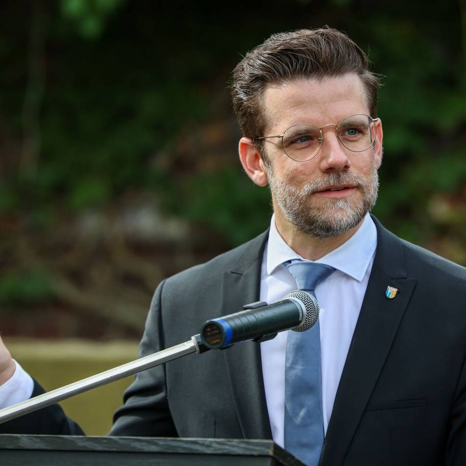Sprechstunde im Rathaus Mönchengladbach: Felix Heinrichs (SPD) lädt Bürger zum persönlichen Gespräch