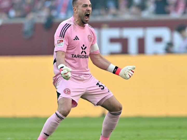 Alle Transfer-Themen erkennbar egal: Kastenmeiers entfesselter Moment mit den Fortuna-Fans abseits der TV-Kameras