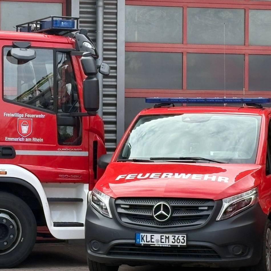 An der Dechant-Sprünken-Straße: Wehr löscht Brand im Industriegebiet