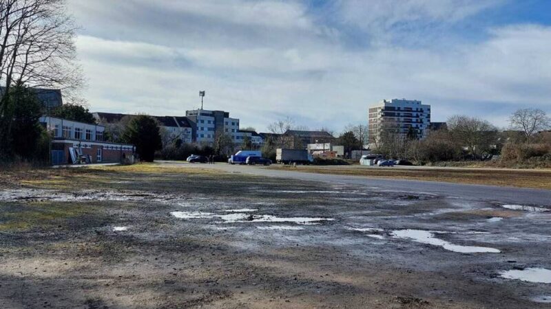 Schlaglöcher, Schlamm und Pfützen: Nordstadt-CDU rügt Zustand des Further Kirmesplatzes