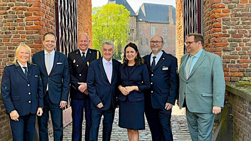 Partnerschaft Krefeld und Niederlande: Polizei feiert 30 Jahre Kooperation mit Politie Zeeland-West-Brabant