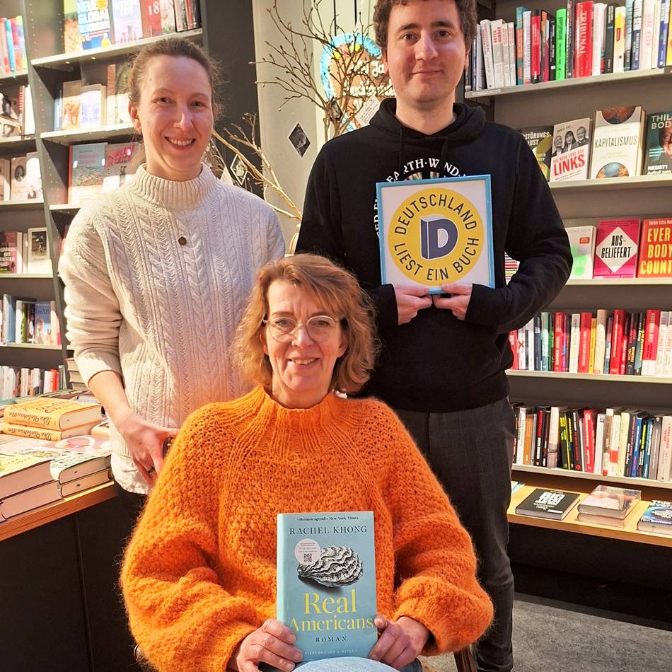 Buchhandlung Hintzen in Kleve: Aktion „Silent Reading“: Gemeinsam ein Buch lesen