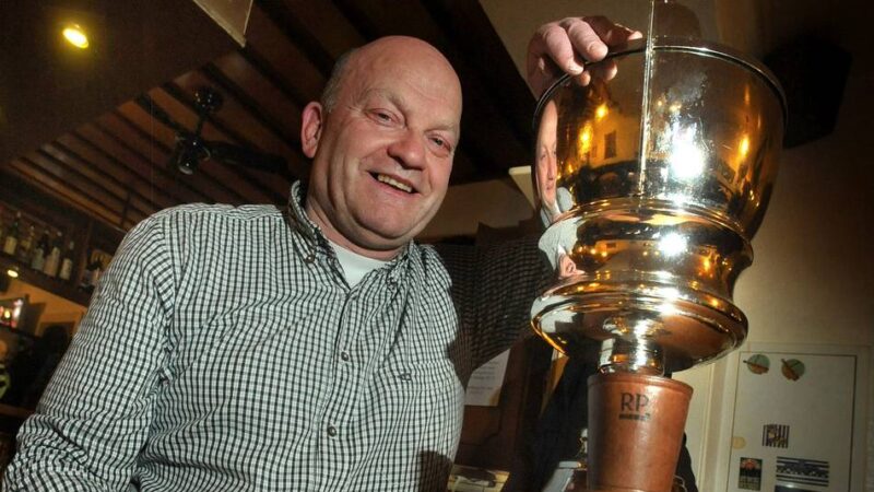 Im „Raben“ bei Horst Welling: Jetzt anmelden für die Stadtmeisterschaft in Emmerich im Knobeln