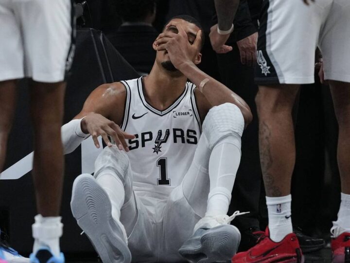 Mit Gesicht auf Boden geprallt: Diagnose veröffentlicht – NBA-Star Wembanyama verletzt