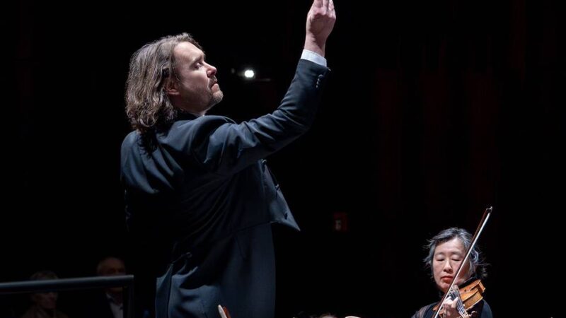 Sonderkonzert der Niederrheinischen Sinfoniker: Mit Tango und Walzer durch acht Jahreszeiten