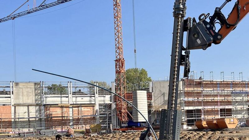 Neues Hallenbad Düsseldorf: 800 Bohrlöcher für die Suche nach Weltkriegsbomben