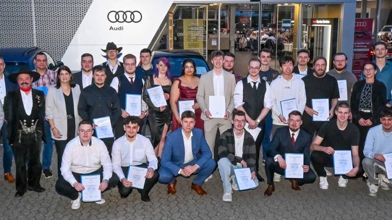 Kraftfahrzeug-Innung feiert Lossprechung: Jahrgangsbester kommt aus dem Rhein-Kreis Neuss