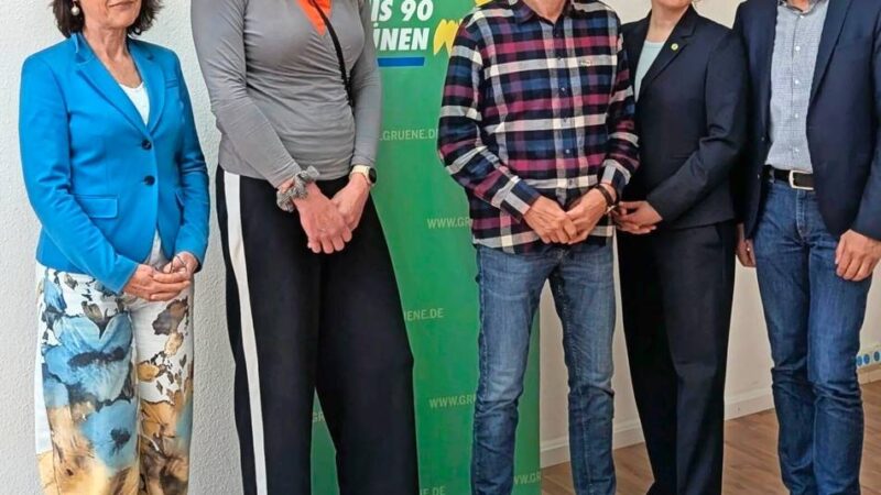 Bei der Mitgliederversammlung im WIR-Haus ging es auch um die Social-Media-Arbeit: Der Grünen-Vorstand wurde erfolgreich ergänzt