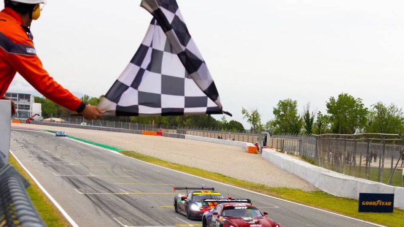 Rennfahrer aus Hilden: Julian Hanses mischt bei Le-Mans-Serie vorne mit