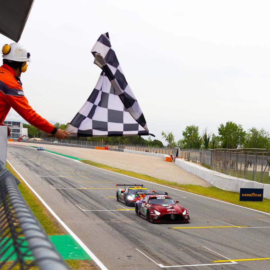 Rennfahrer aus Hilden: Julian Hanses mischt bei Le-Mans-Serie vorne mit