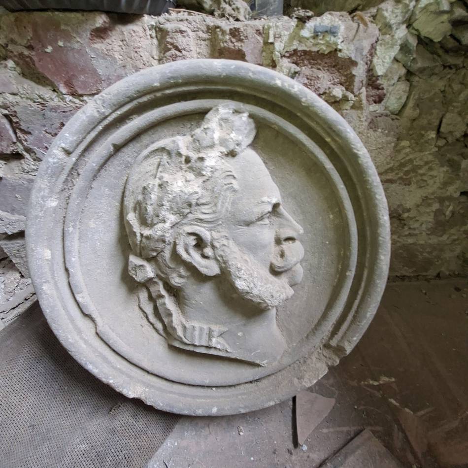 Umbau des Hückeswagener Wahrzeichens: Überraschende Entdeckungen im Schloss