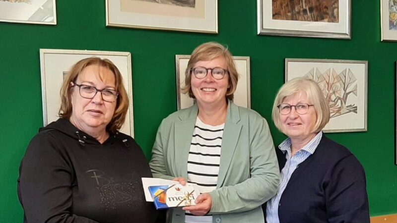 KFD-Spende in Rheinberg: Frauengemeinschaft unterstützt Moerser Frauenhaus