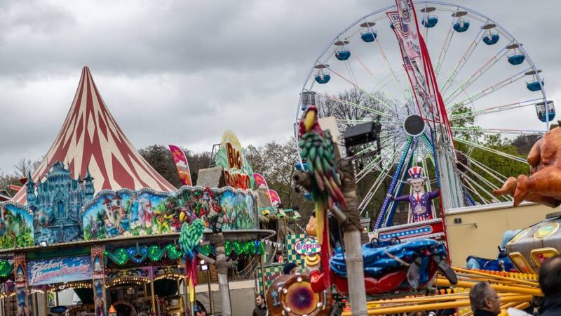 Osterkirmes 2026 in Düsseldorf: „Das ist für uns Tradition“ – Düsseldorfer feiern Start der Osterkirmes