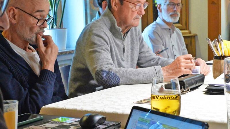 Das ehrenamtliche Fahrpersonal hielt auf der Jahreshauptversammlung Rückschau auf 2025 : Der Bürgerbus kam gut über die Runden – Probleme macht die Baustelle Bogenstraße