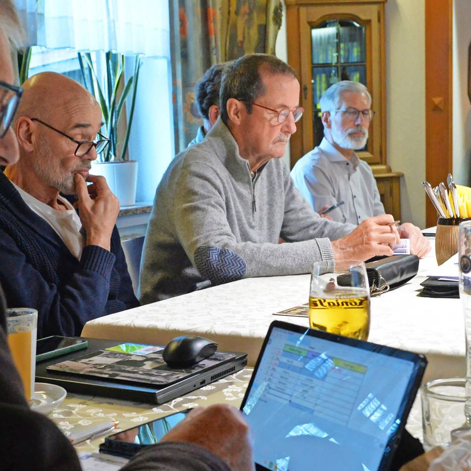 Das ehrenamtliche Fahrpersonal hielt auf der Jahreshauptversammlung Rückschau auf 2025 : Der Bürgerbus kam gut über die Runden – Probleme macht die Baustelle Bogenstraße