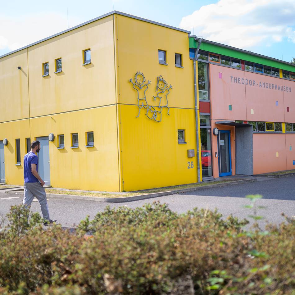 Schulen in Dormagen: Platznot zwingt zwei Schulen zum Ausweichen